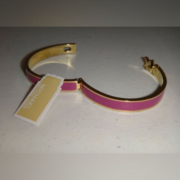 Michael Kors Haute Rose Gold Hot Pink Enamel Bangle Bracelet MKJ7705710 + MK BOX - Picture 5 of 9